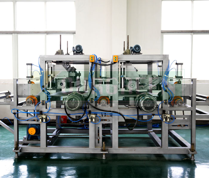 擠塑板設(shè)備